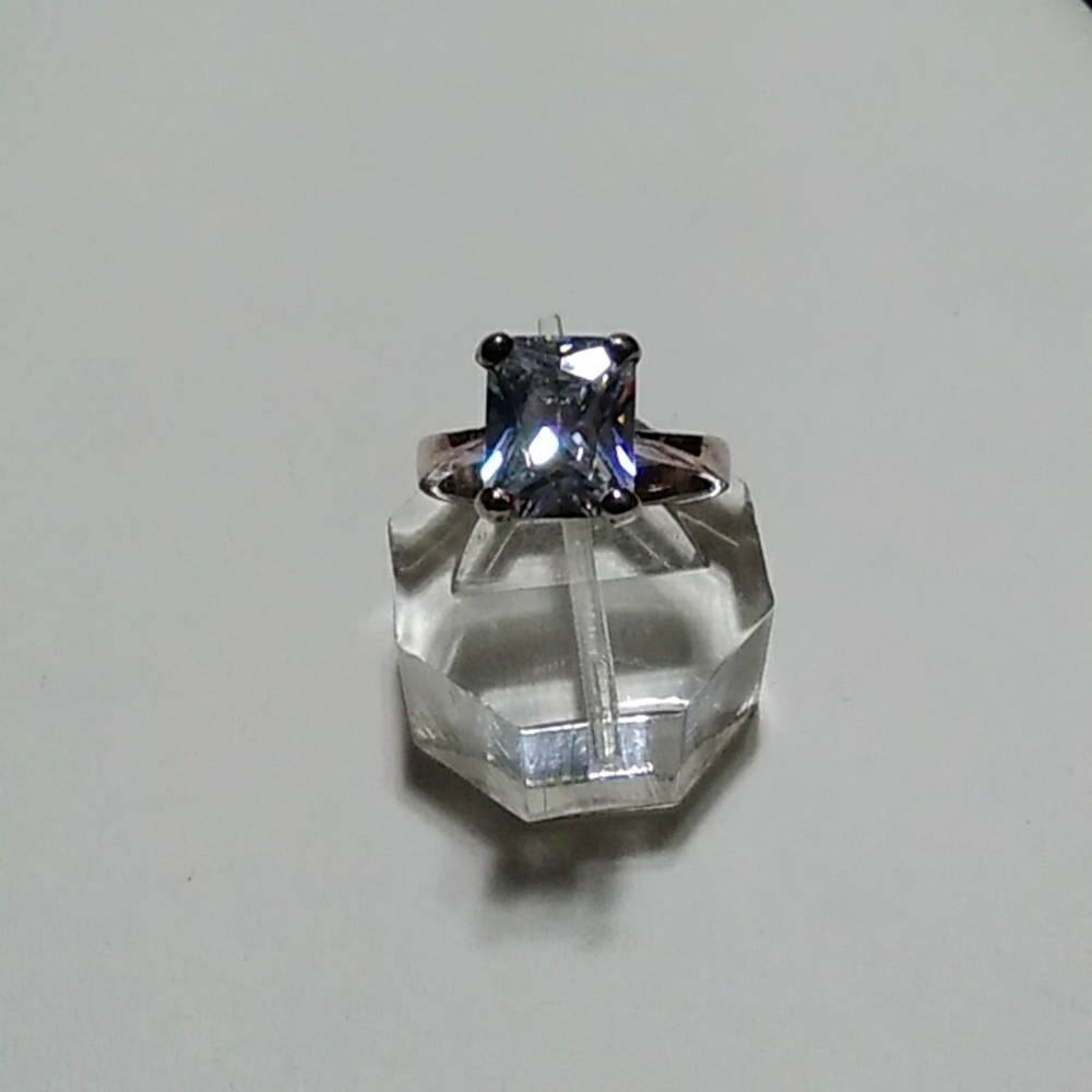 Gemstone Ring - image 4